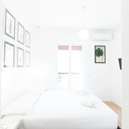Business Studio Bande Nere Apartment Milan