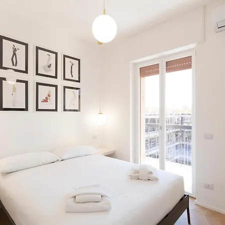 Business Studio Bande Nere * Milano